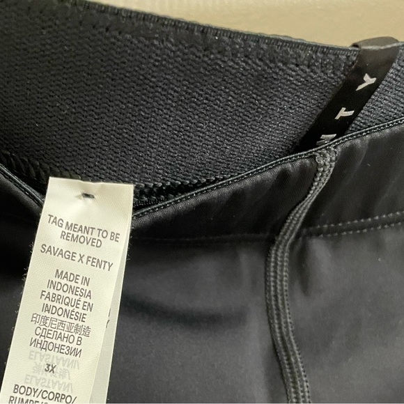 Savage X Fenty Sport Black Shorts by Rihanna. Size 3X. New with tags. - Picture 6 of 16